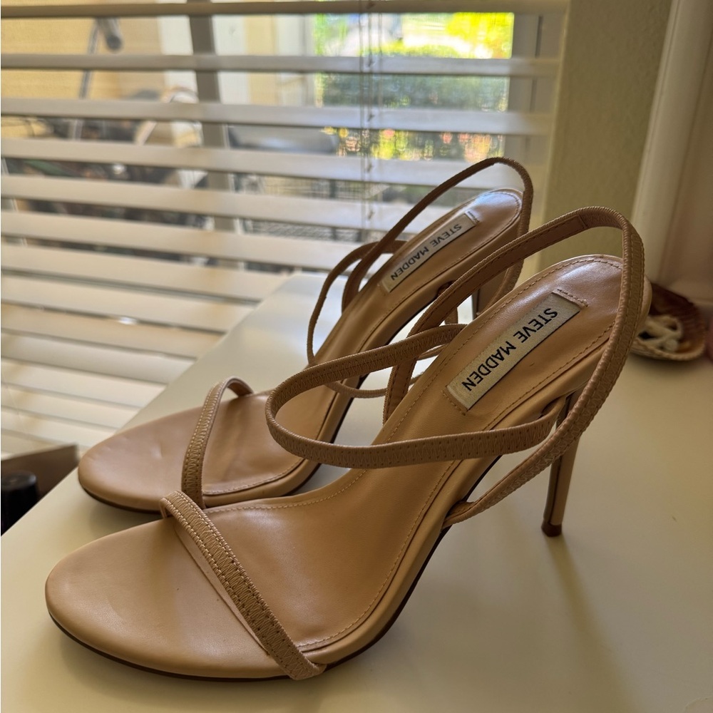 Steve Madden biege / nude heels